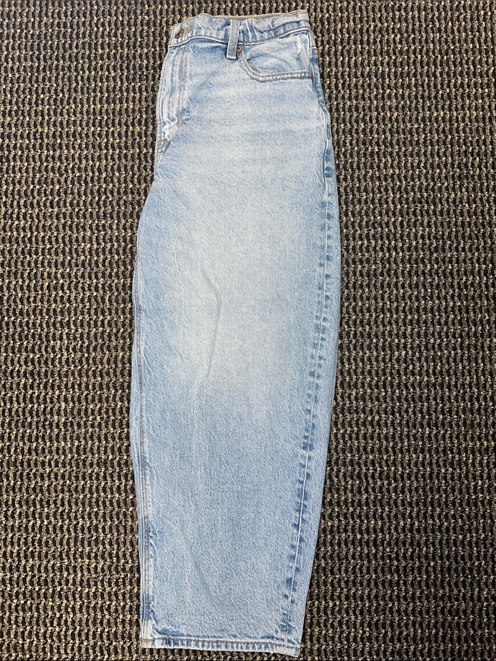 American Eagle Outfitters Light Blue Barrel Jeans Women’s Size 10 Short - Picture 6 of 6